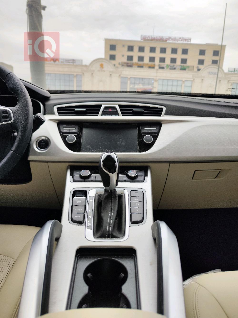 Geely Emgrand X7